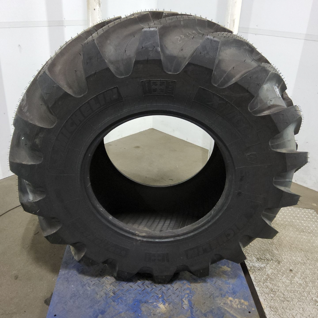 USED 500/70R24 Michelin XMCL R-4 164B 99% for Sale | NTS Tire Supply